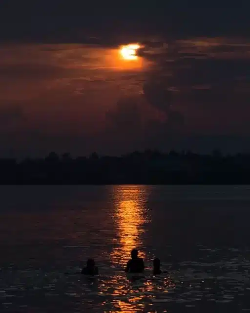 Lake Kivu Rwanda sunset — romantic honeymoon boat ride